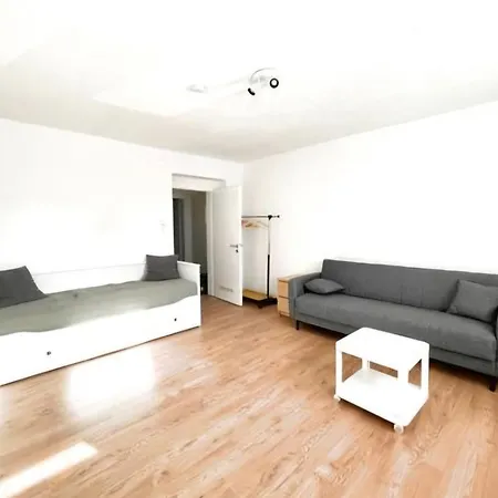 Dom Apartment *